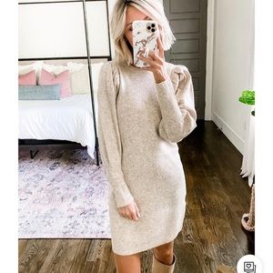 Puff sleeve sweater dress